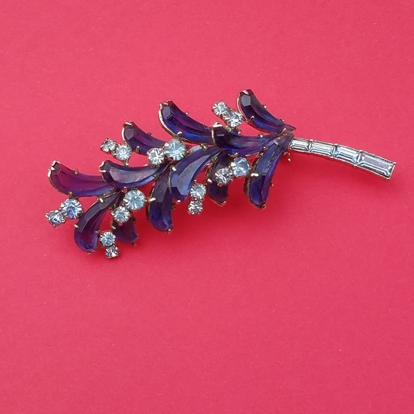 austria Jewelry - Austria Flower Brooch